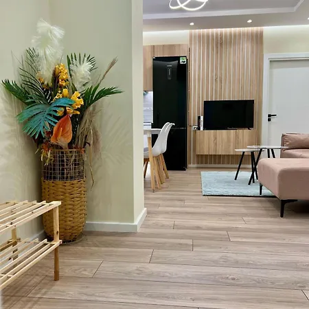Apartman Steps From The Center Tirana